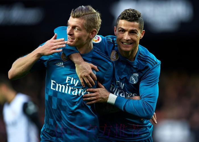 克罗斯:你看到C罗开法拉利 但你不知道他投入多少 克罗斯:你看到C罗开法拉利 但你不知道他投入多少